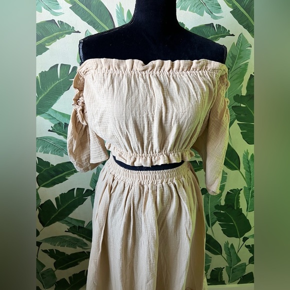 Boutique 2 Piece Maxi Skirt and Top Set Bohemian tan Peasant Style Size M - Picture 2 of 6